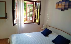 Porec One-Bedroom Apartment 2